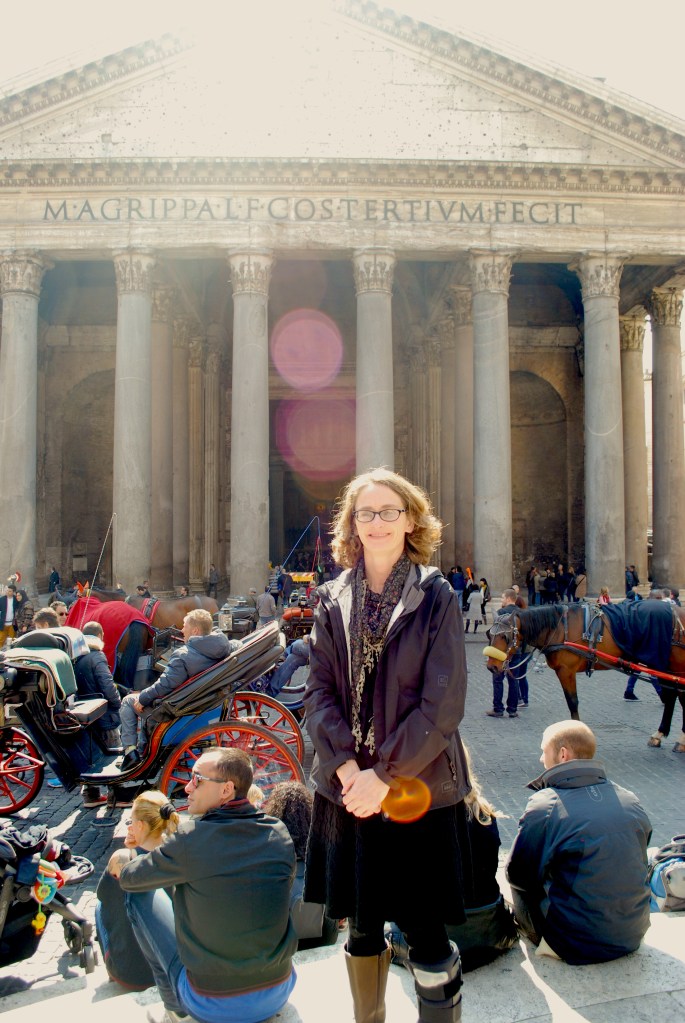 Angie in front of Pantheon